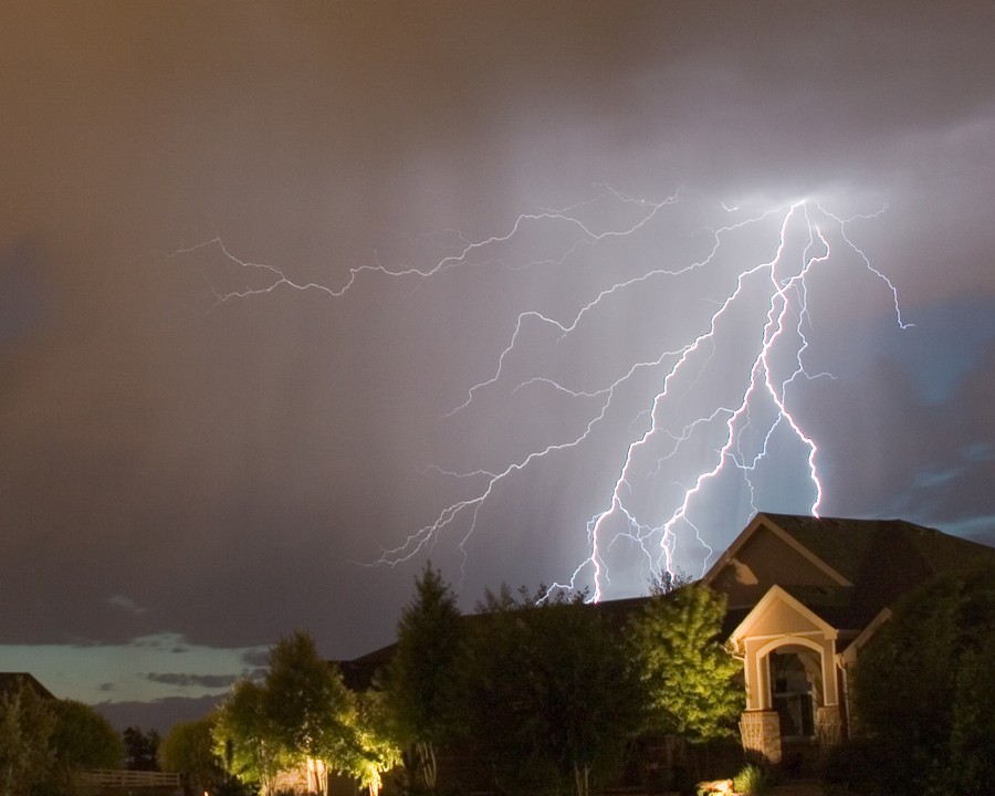 bulletproofing-your-home-tech-against-floridas-storm-season